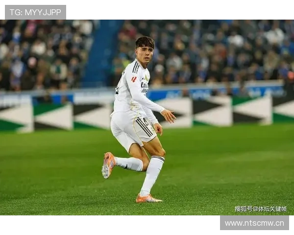 17岁完成欧冠首秀：内维斯的天才起点