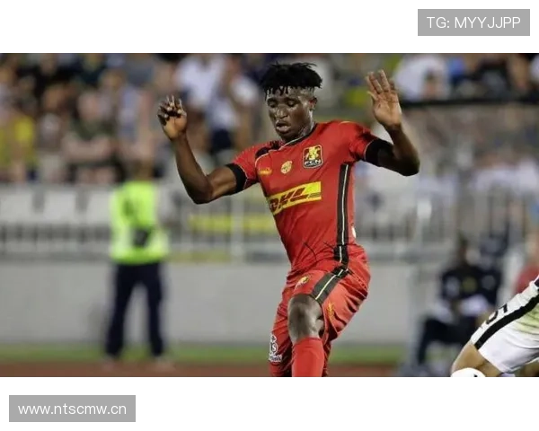 库杜斯：从北西兰新星到阿贾克斯王牌的生涯全景复盘