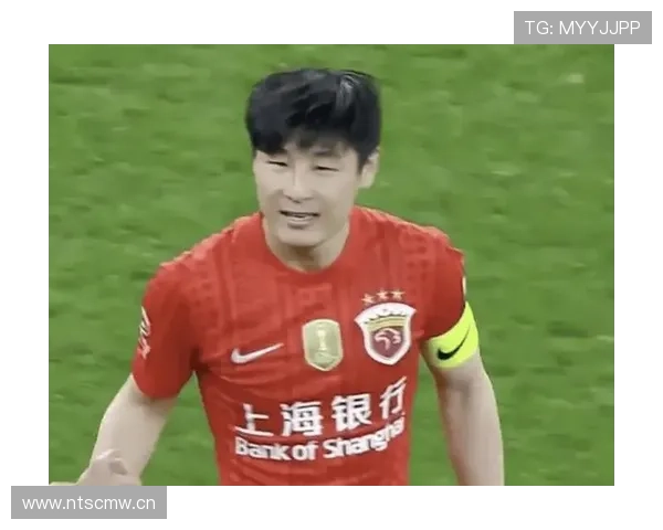 武磊这消费真有点狠，普通工资得攒半辈子才能买得起那桌酒水吧？