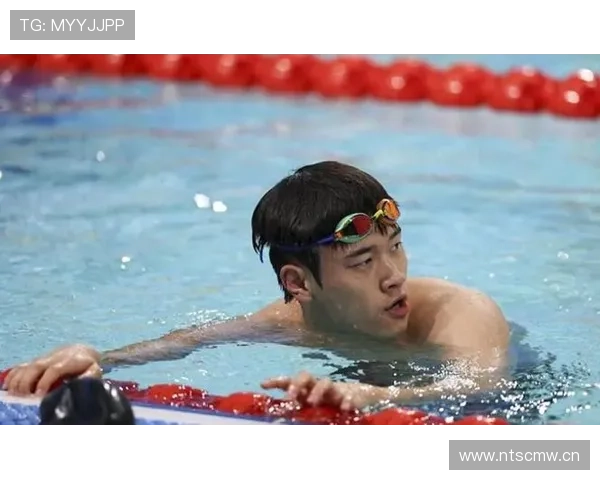 潘展乐训练完直接去提了辆超跑，这谁顶得住啊